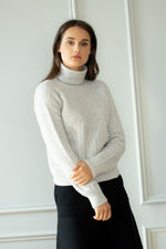 Load image into Gallery viewer, Turtleneck Sweater with raglan sleeves
