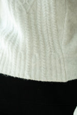 Load image into Gallery viewer, Turtleneck Sweater with raglan sleeves
