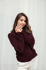 Load image into Gallery viewer, Turtleneck Sweater with raglan sleeves
