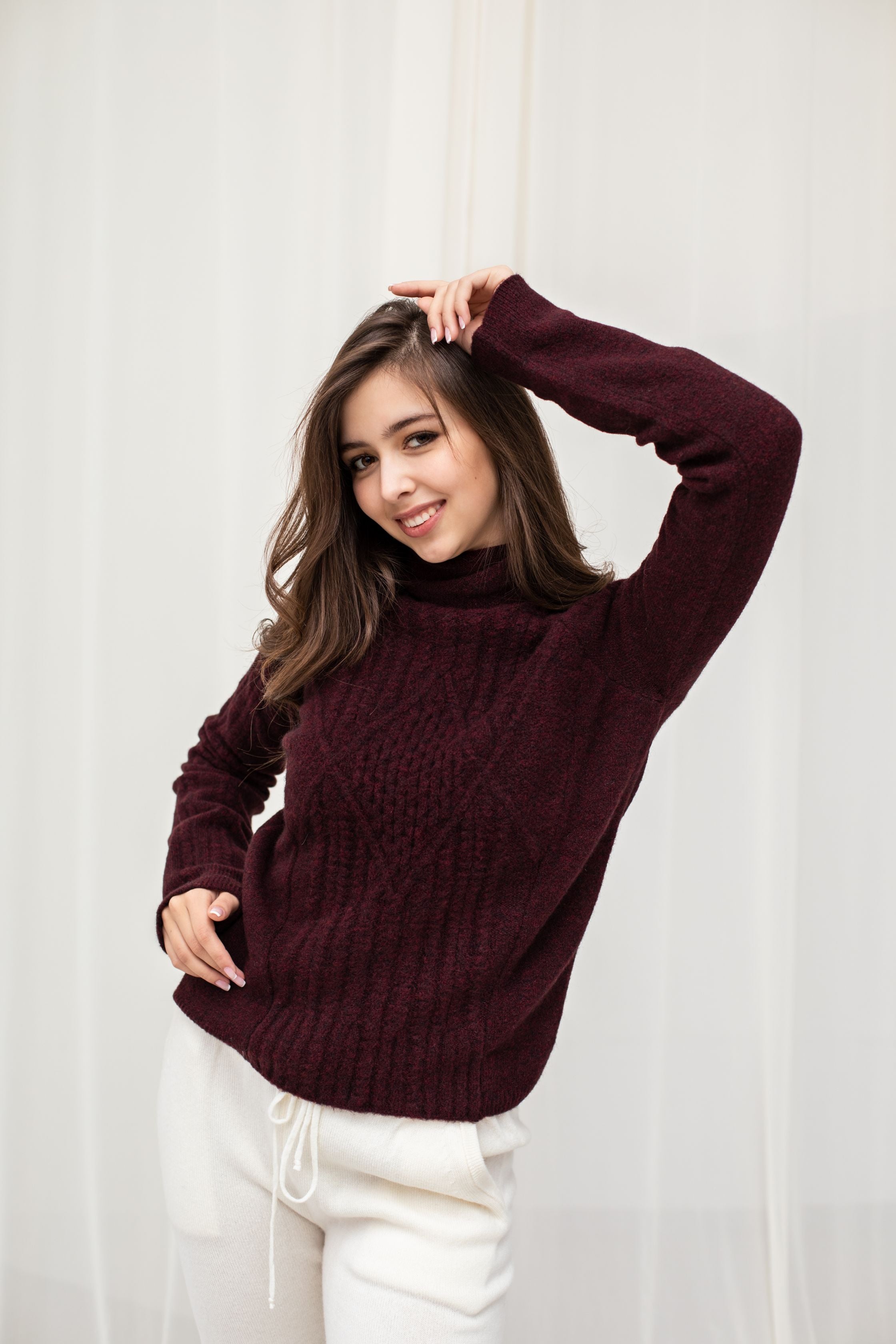 Turtleneck Sweater with raglan sleeves