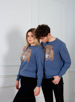 Load image into Gallery viewer, Unisex Blue jeans sweater Leon
